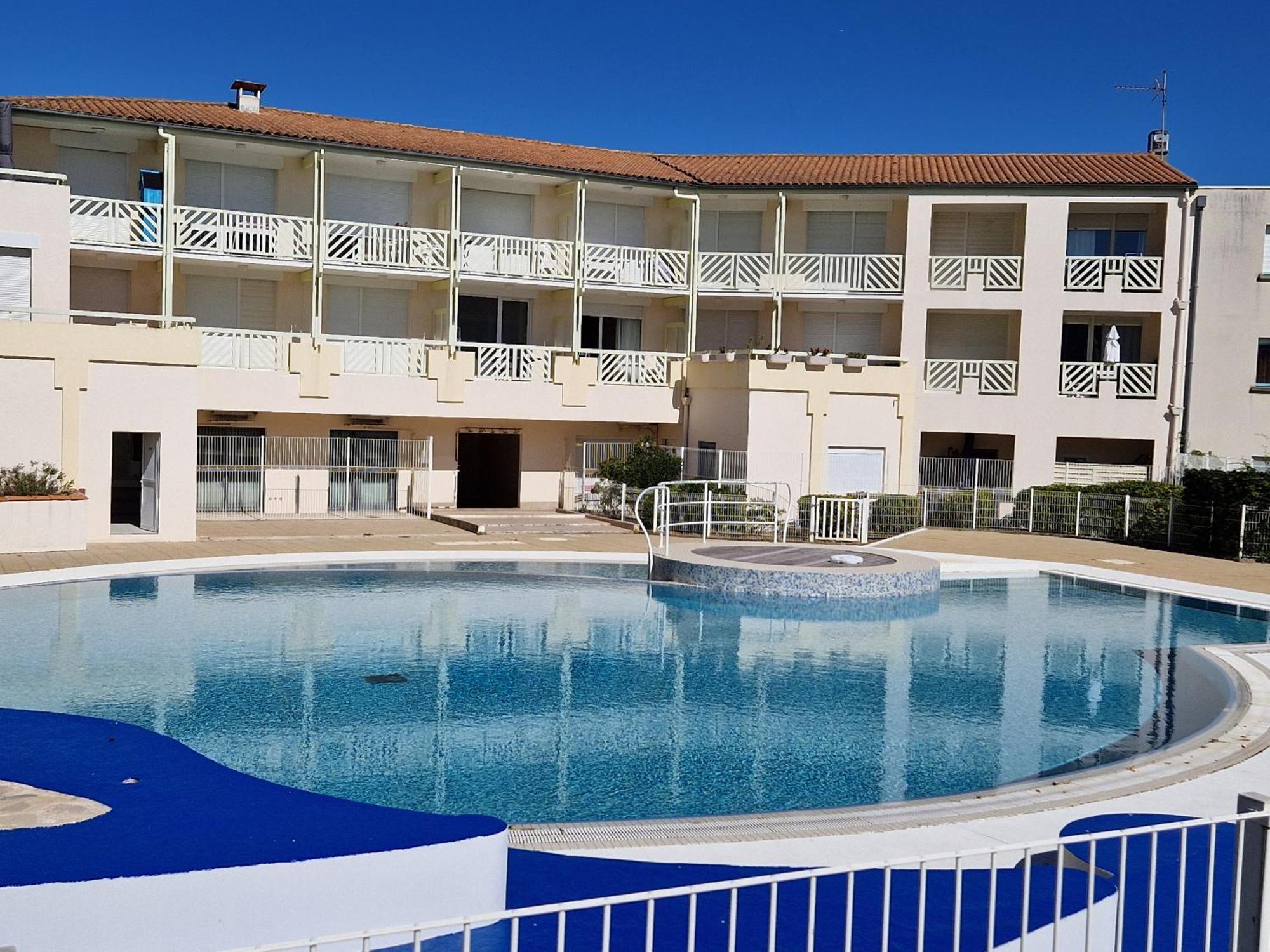 Appartement Pres De La Plage - 4 Pers, Piscine Ouverte, Parking, Animaux Acceptes - Fr-1-706-12 Châtelaillon-Plage Exteriér fotografie